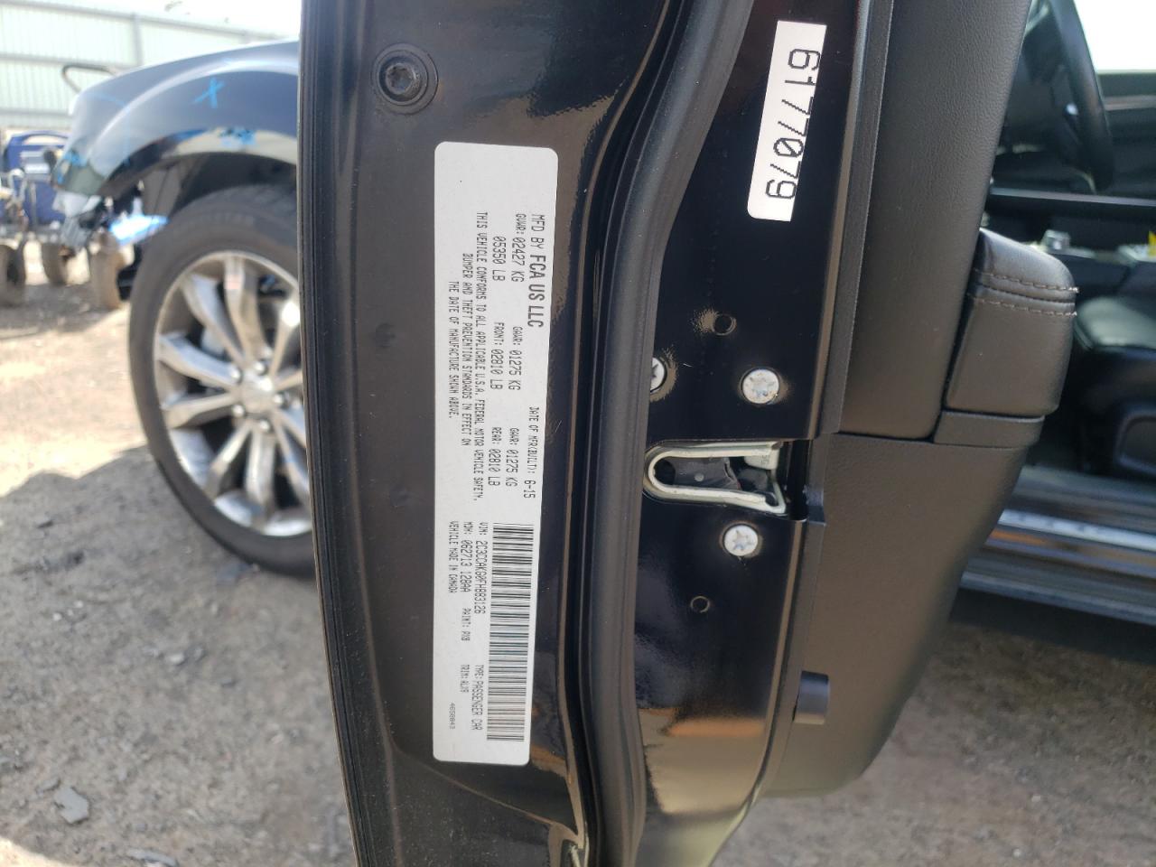 Photo 10 from auction – 2015 CHRYSLER 300C with VIN 2C3CCAKG0FH883126