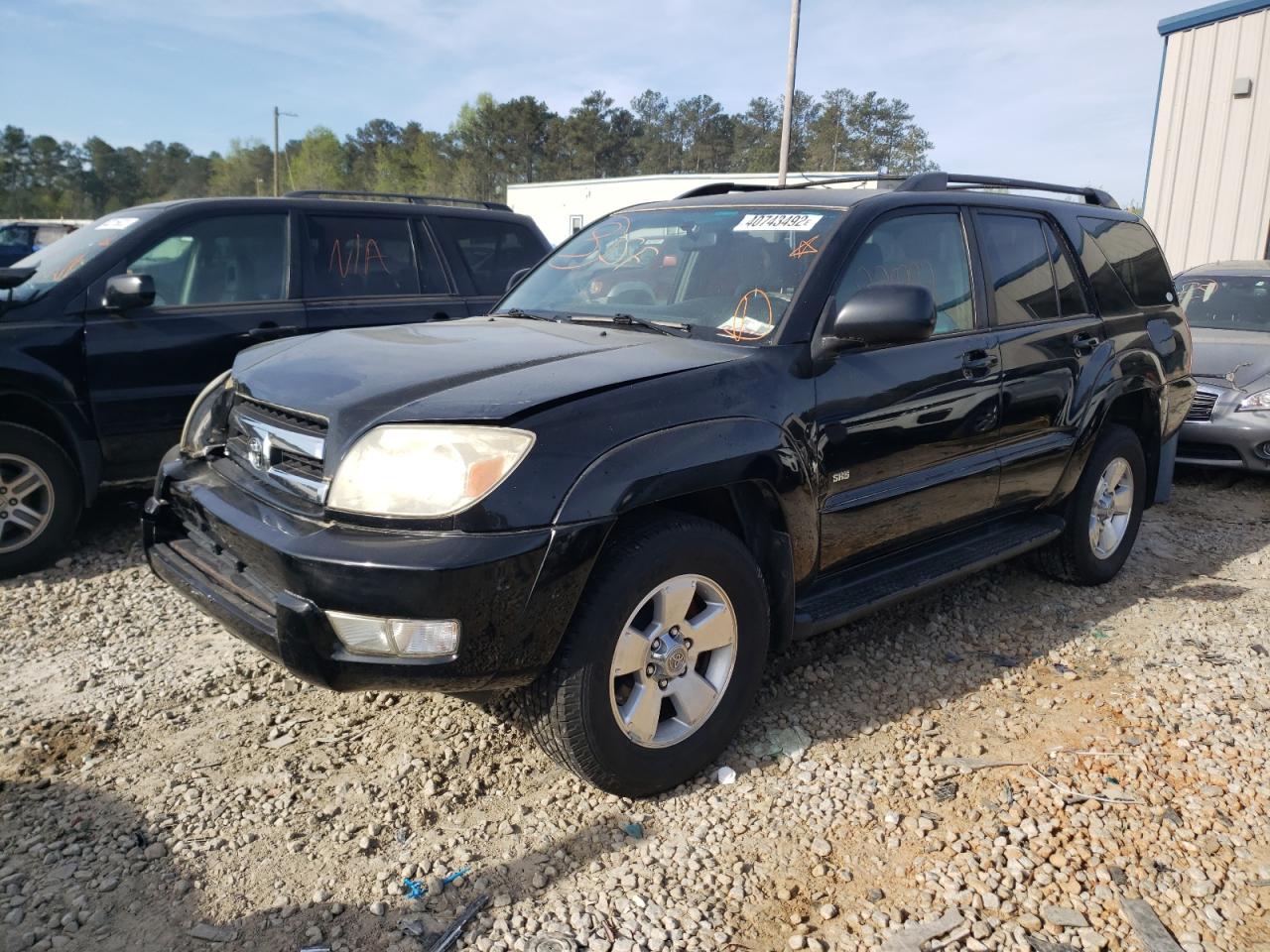 Photo 2 from auction – 2005 TOYOTA 4RUNNER SR with VIN JTEZU14R750054635
