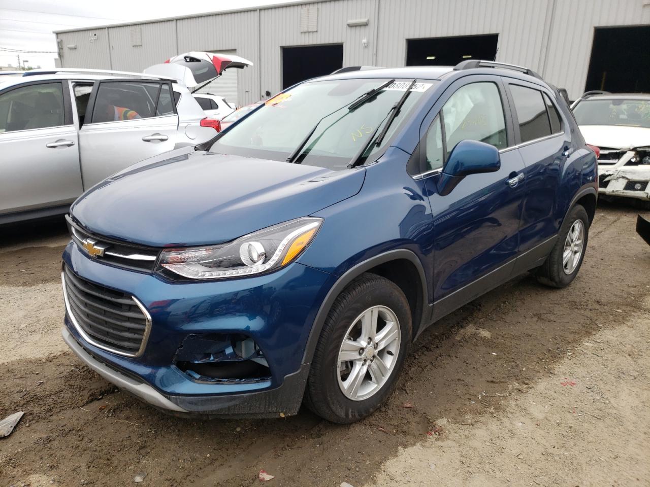 Photo 2 from auction – 2020 CHEVROLET TRAX 1LT with VIN 3GNCJLSB6LL311375