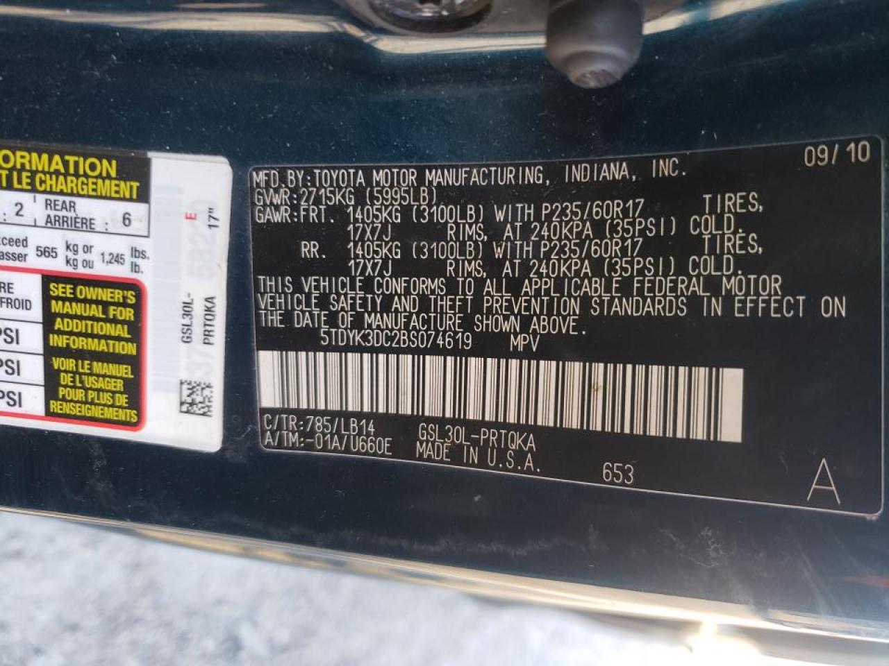 Photo 10 from auction – 2011 TOYOTA SIENNA XLE with VIN 5TDYK3DC2BS074619