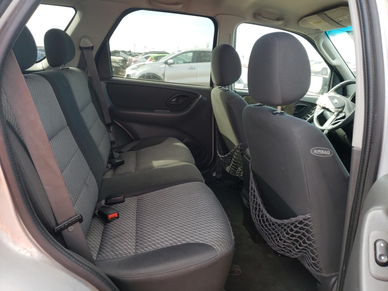 Photo 6 from auction – 2004 FORD ESCAPE with VIN 1FMCU93144KB24028