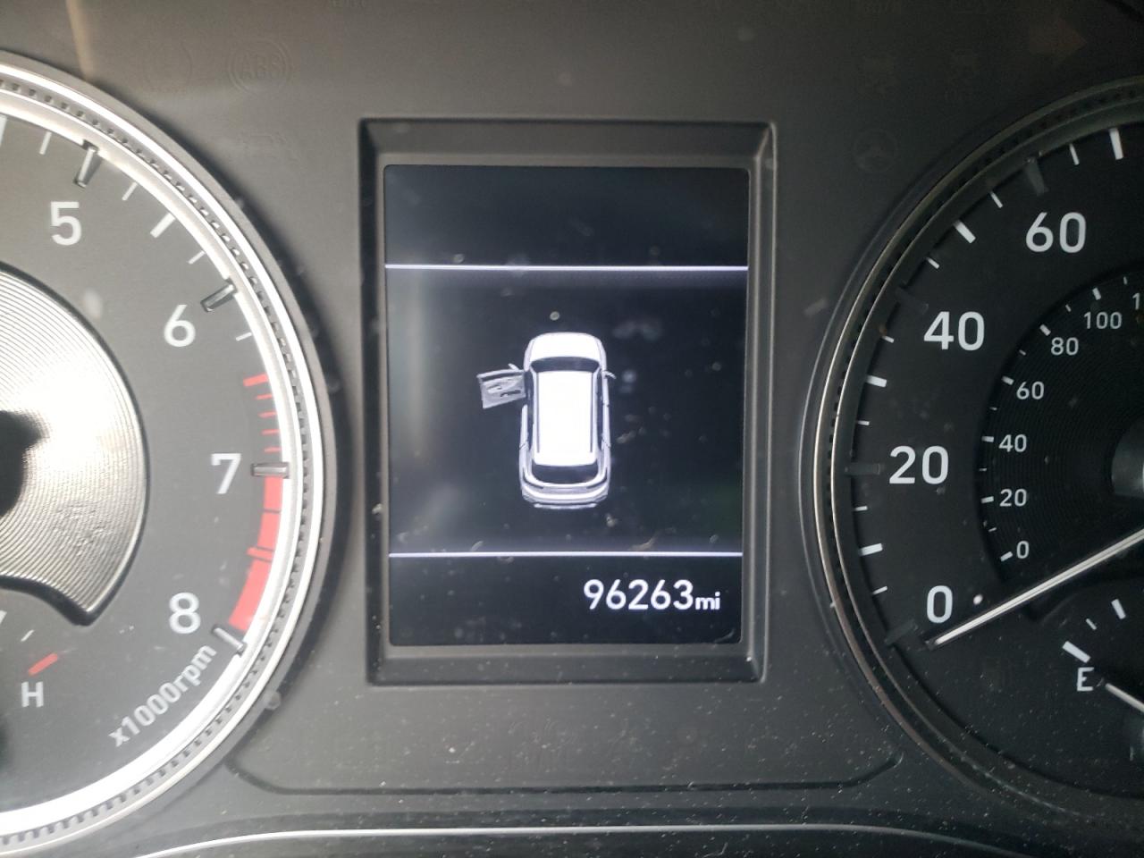Photo 8 from auction – 2019 HYUNDAI SANTA FE S with VIN 5NMS23AD2KH021912