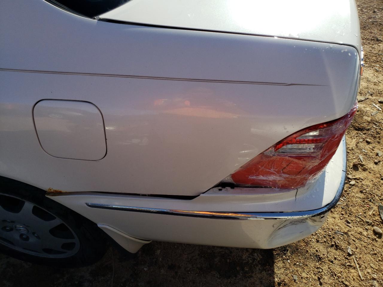 Photo 9 from auction – 2004 ACURA 3.5RL with VIN JH4KA96614C007550