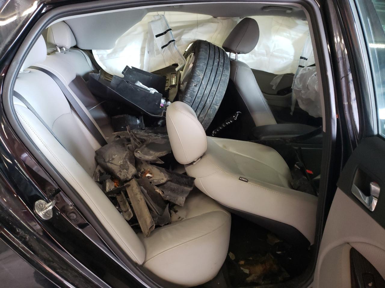Photo 6 from auction – 2015 KIA OPTIMA EX with VIN 5XXGN4A7XFG359012