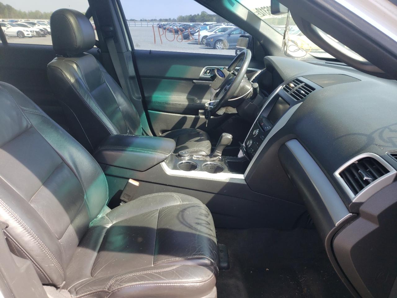 Photo 5 from auction – 2013 FORD EXPLORER X with VIN 1FM5K8D82DGB23676