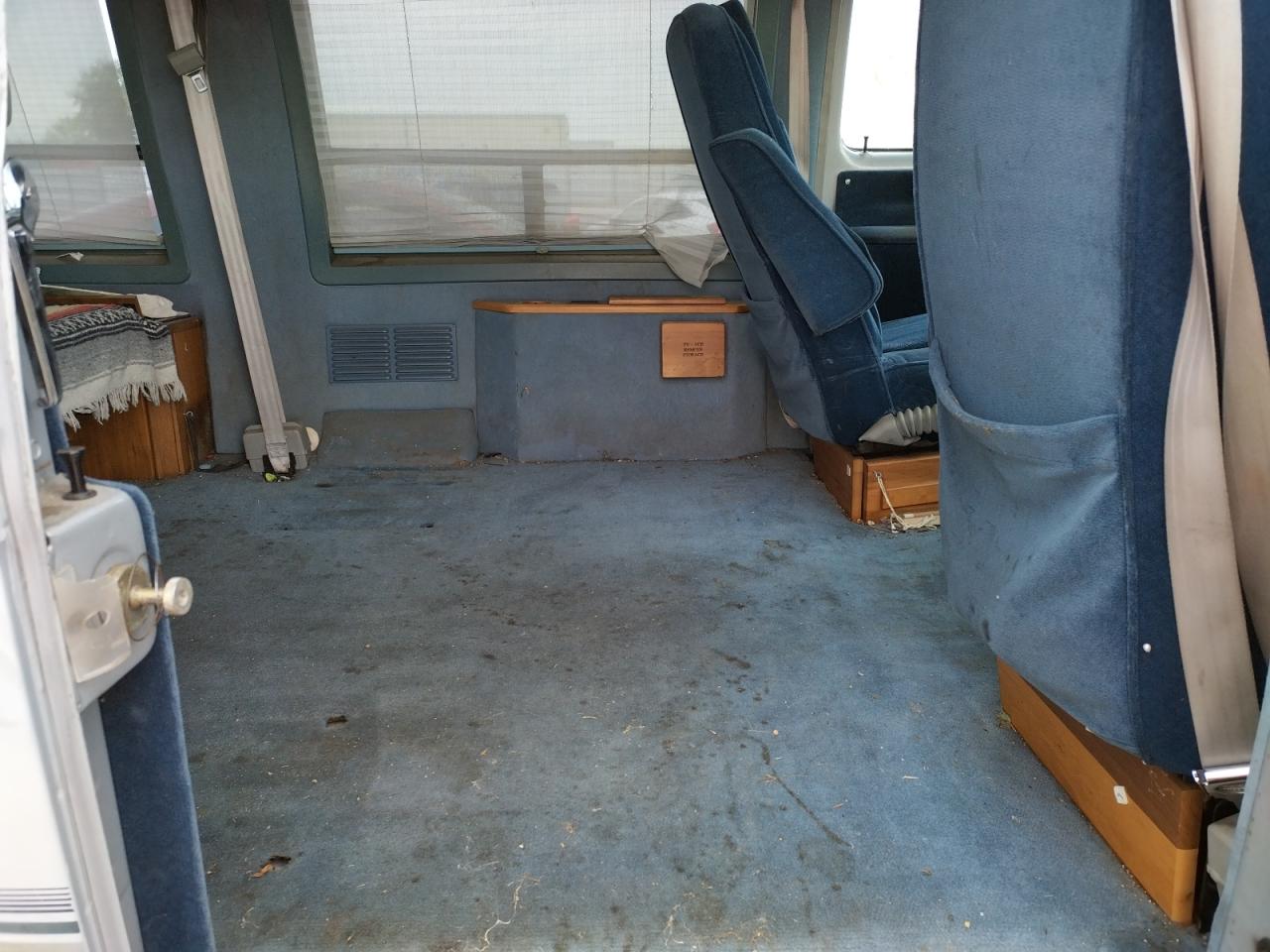 Photo 6 from auction – 1992 CHEVROLET G20 with VIN 1GBEG25K6N7118385