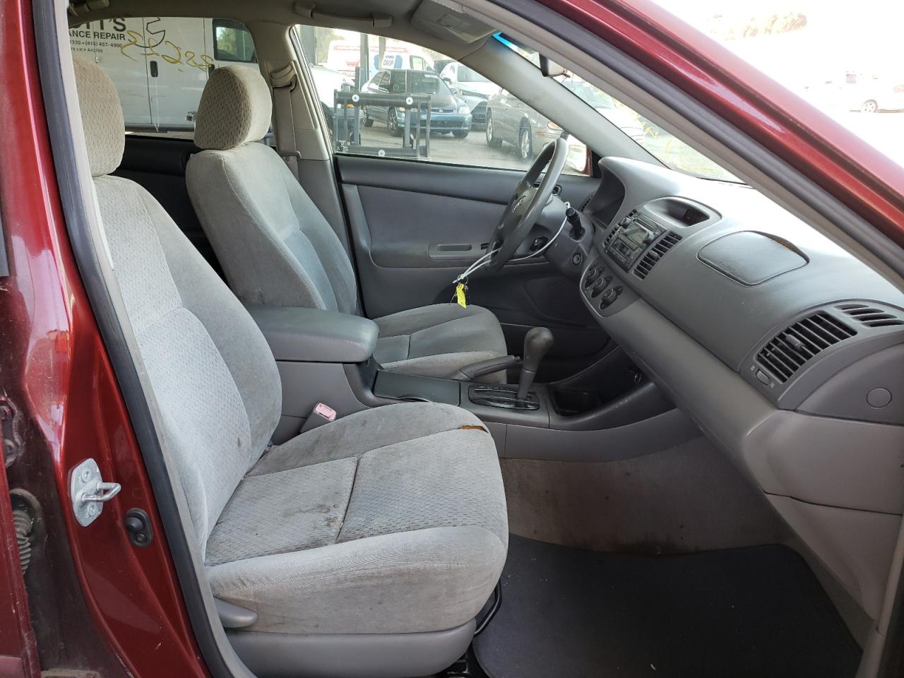 Photo 5 from auction – 2004 TOYOTA CAMRY with VIN 4T1BE32K34U377300