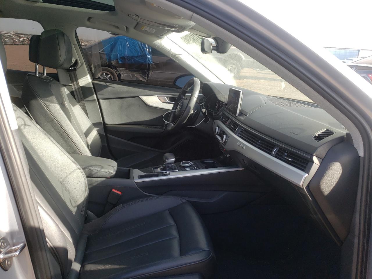 Photo 5 from auction – 2018 AUDI A4 PREMIUM with VIN WAUENAF42JA110452