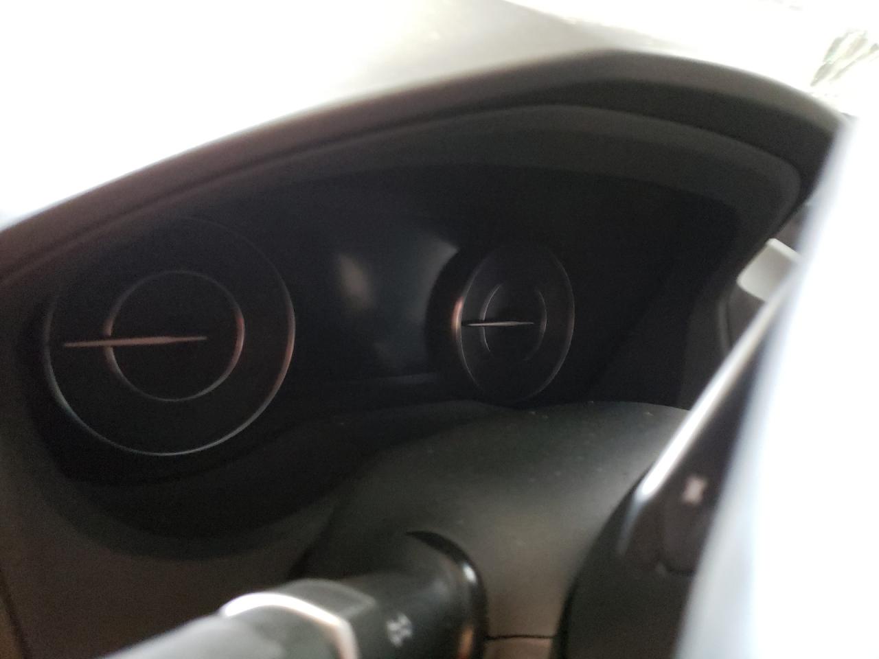 Photo 8 from auction – 2020 ACURA RDX with VIN 5J8TC1H37LL004642