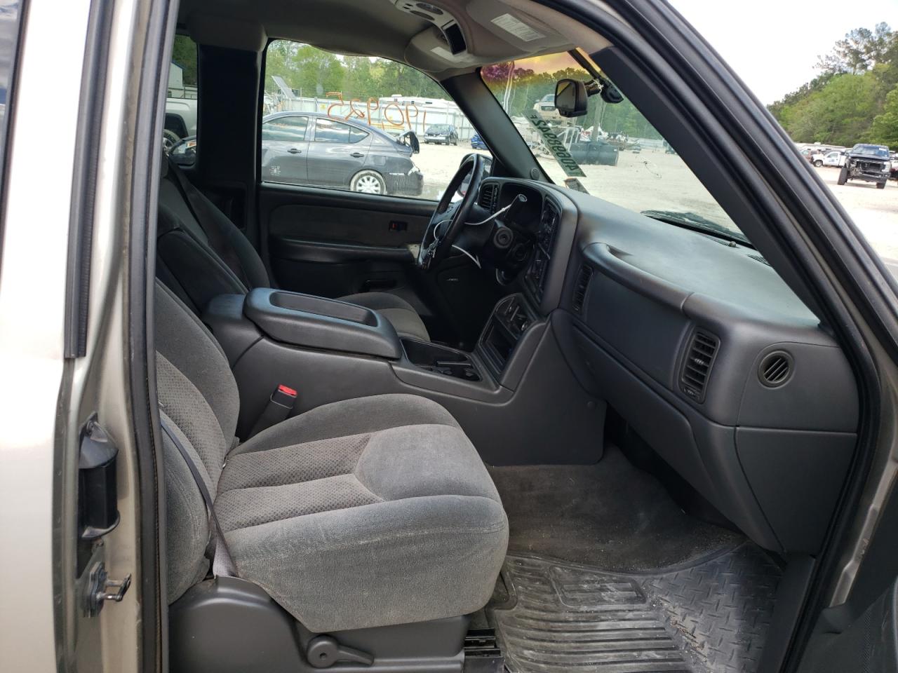 Photo 5 from auction – 2003 CHEVROLET SILVERADO with VIN 2GCEK19T631192049