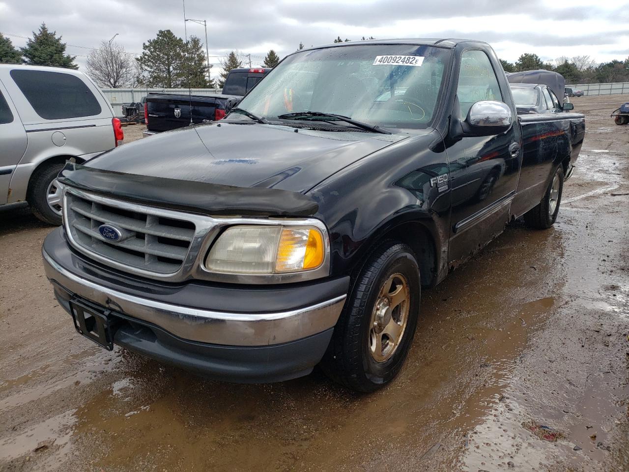 Photo 2 from auction – 2000 FORD F150 with VIN 2FTRF17L1YCA64595
