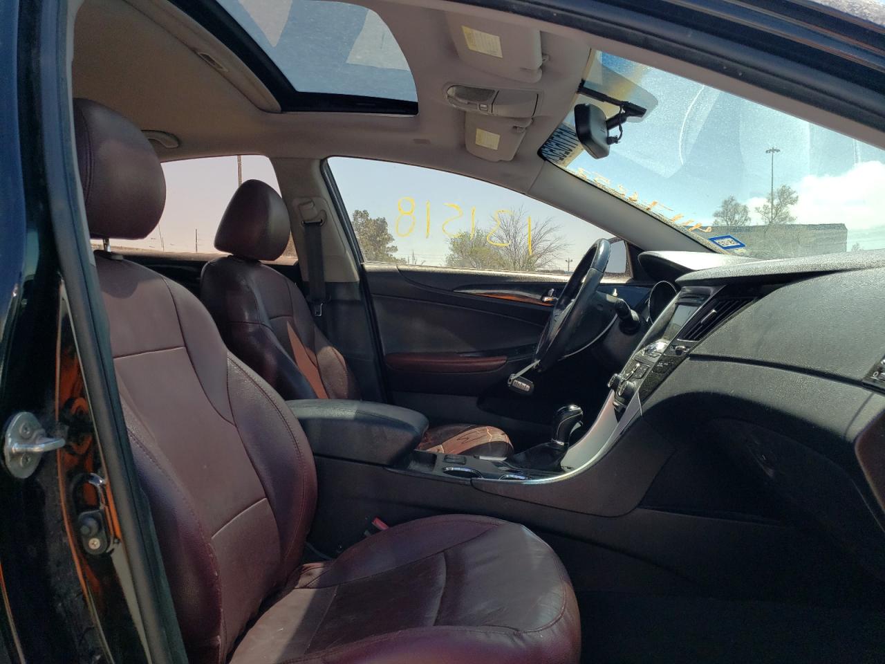 Photo 5 from auction – 2011 HYUNDAI SONATA SE with VIN 5NPEC4AC7BH273049