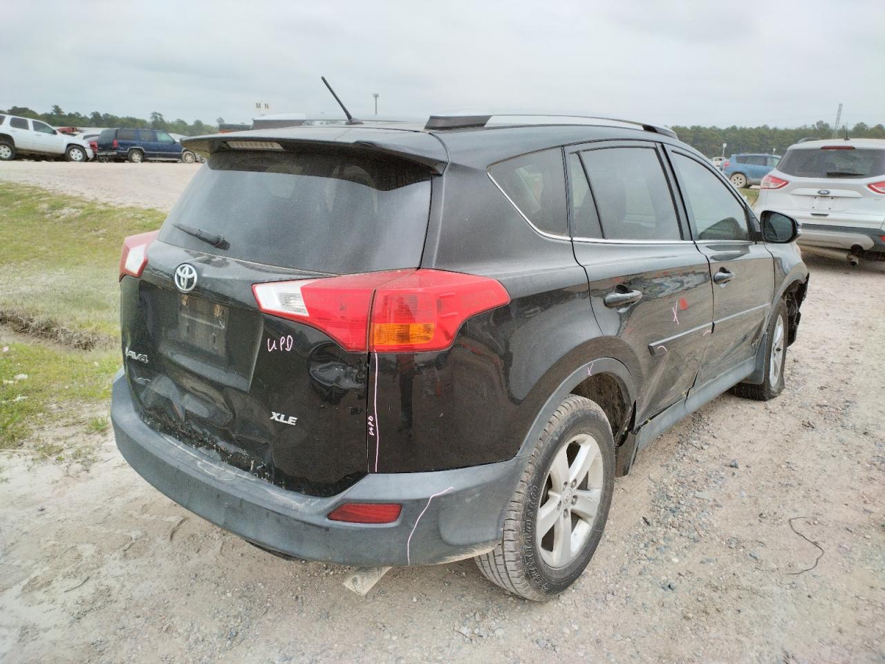 Photo 4 from auction – 2013 TOYOTA RAV4 XLE with VIN 2T3WFREV0DW043529