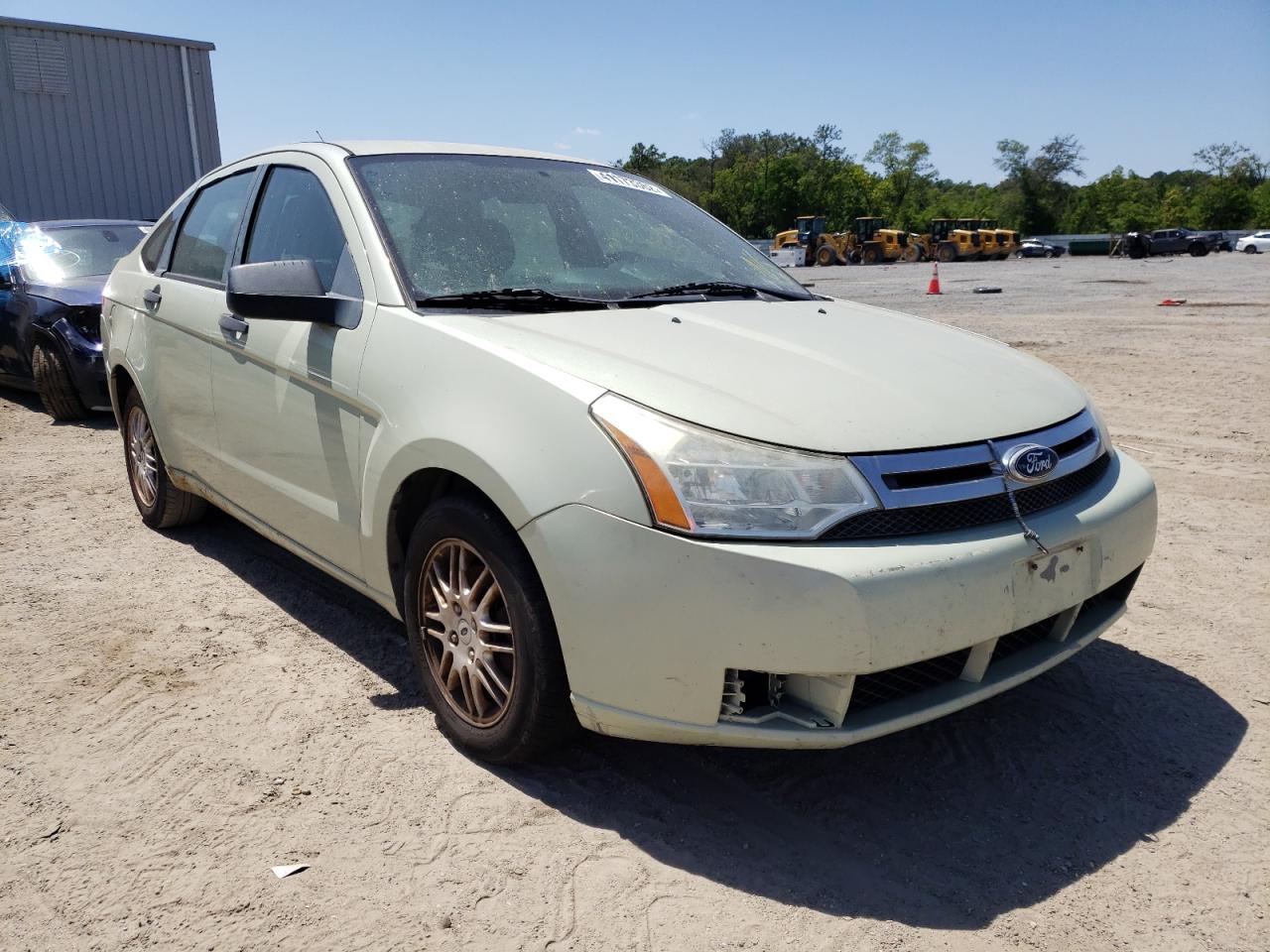 FORD FOCUS SE 2010 with VIN 1FAHP3FN4AW253779 - Photo from auction