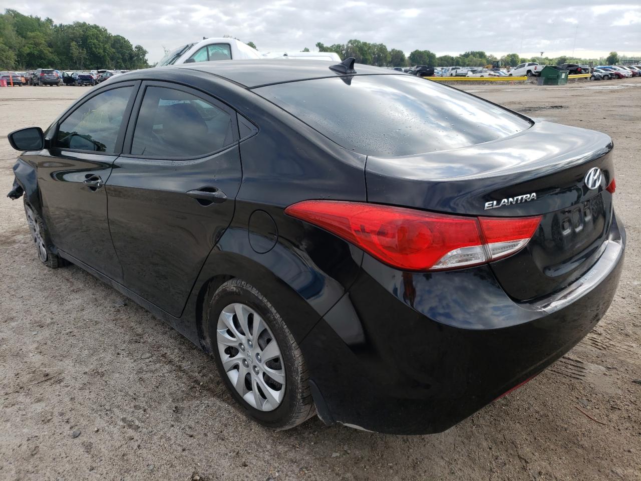 Photo 3 from auction – 2012 HYUNDAI ELANTRA GL with VIN KMHDH4AEXCU410230