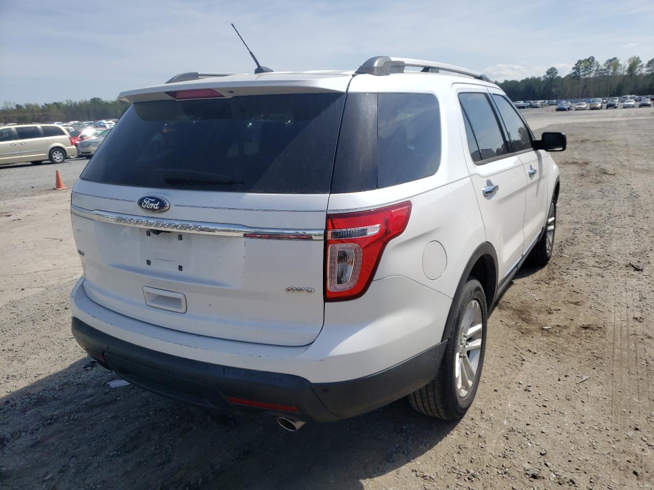 صورة رقم 4 من المزاد - 2013 FORD EXPLORER X مع VIN 1FM5K8D82DGB23676