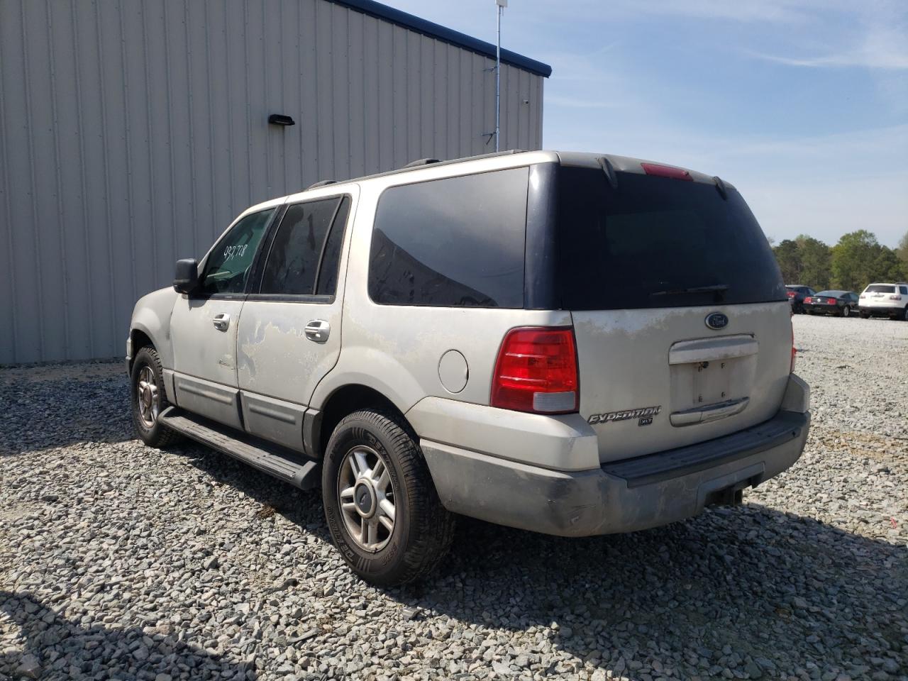 Photo 3 from auction – 2003 FORD EXPEDITION with VIN 1FMRU15W53LA52558