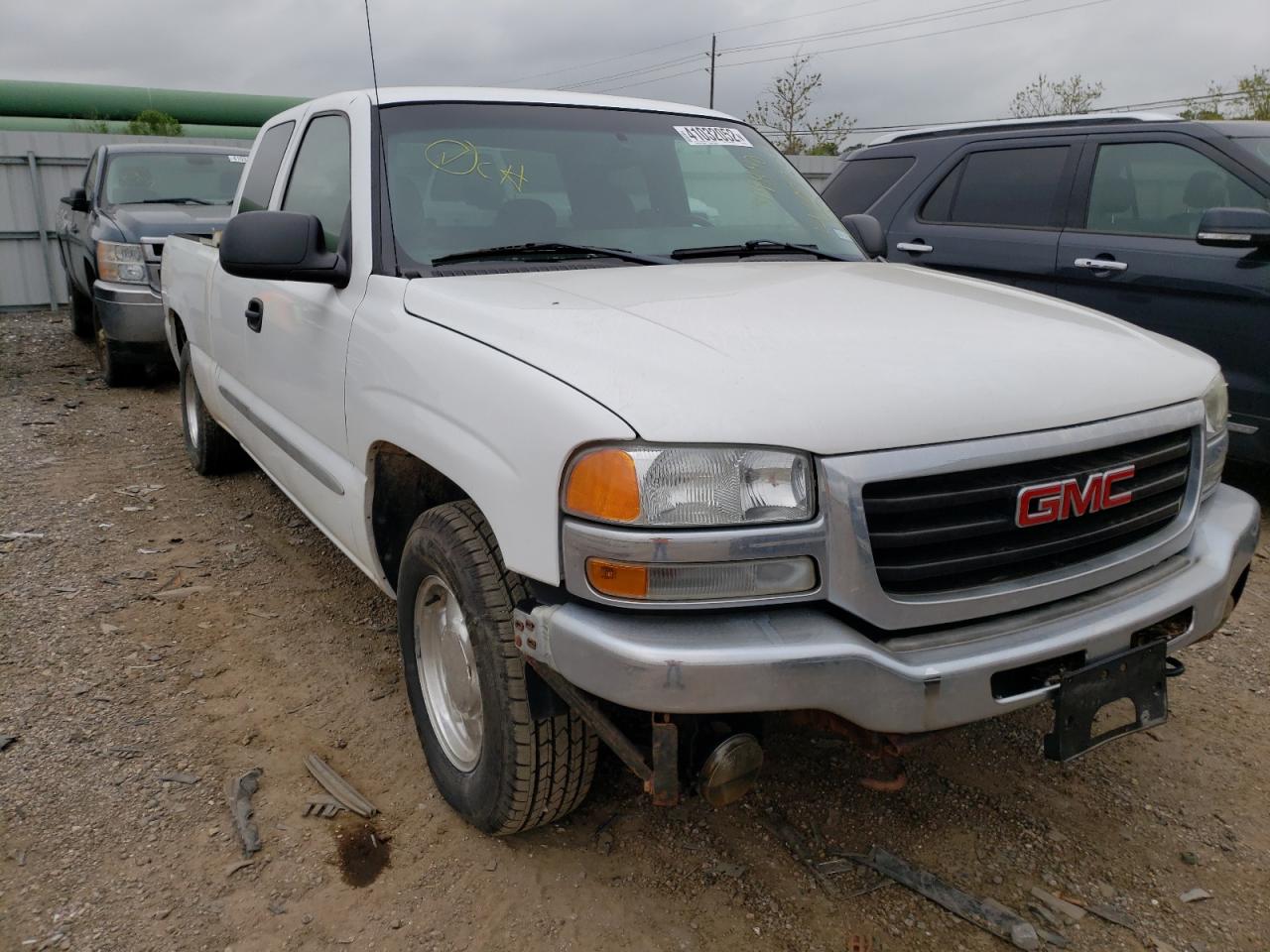 GMC NEW SIERRA 2003 with VIN 1GTEC19X03Z319840 - Photo from auction
