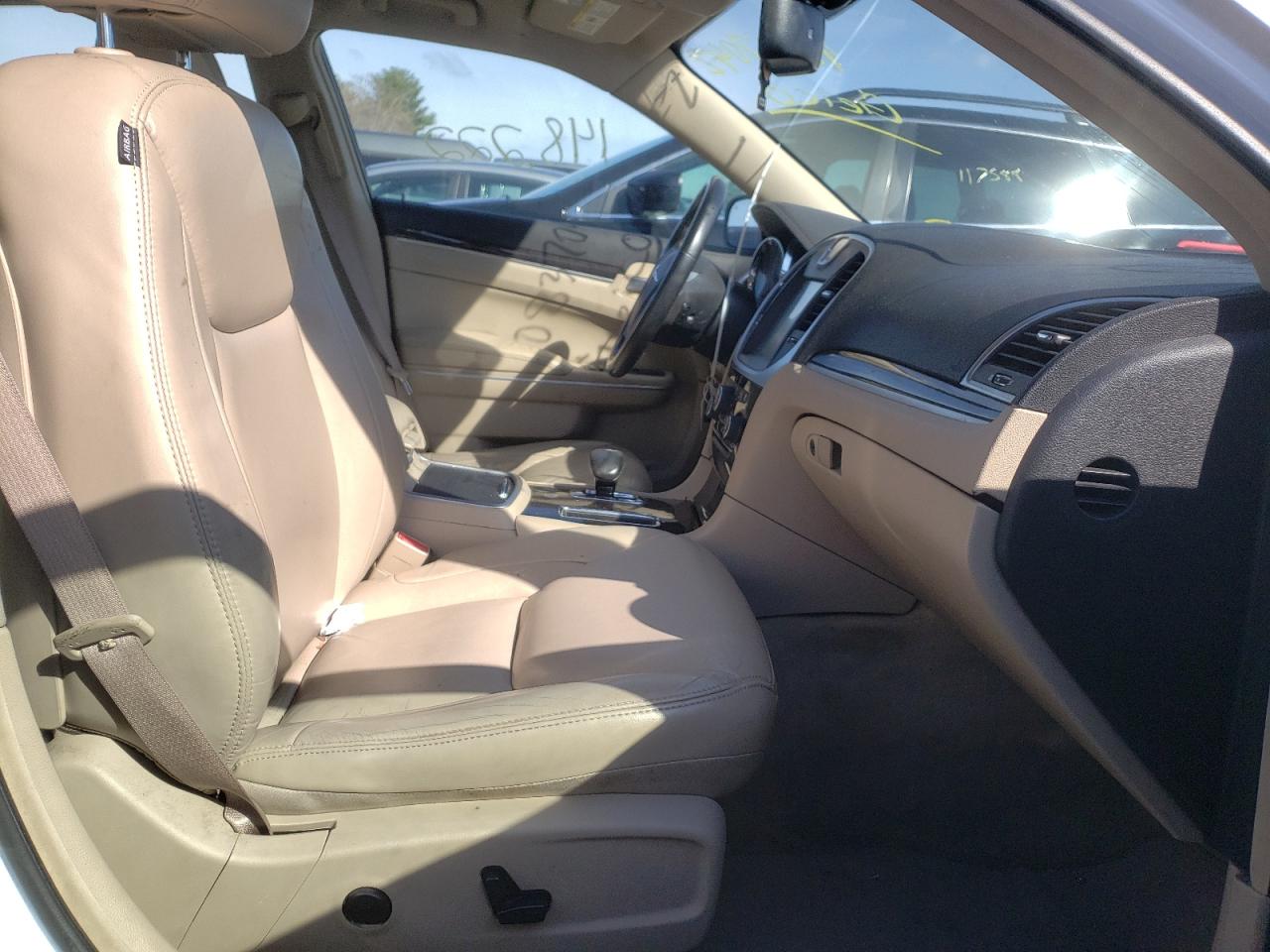 Photo 5 from auction – 2013 CHRYSLER 300 with VIN 2C3CCARG3DH527997