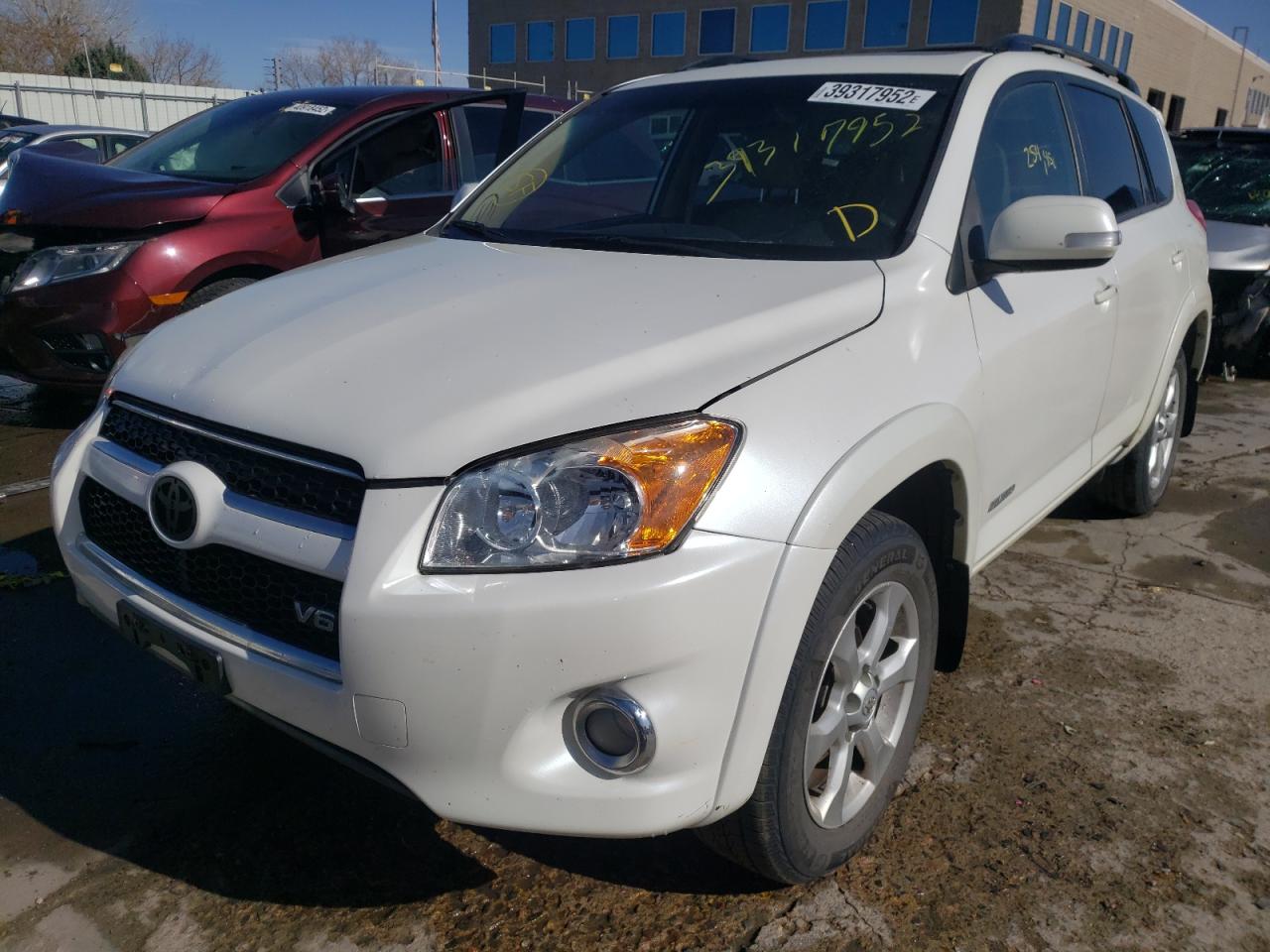 Photo 2 from auction – 2009 TOYOTA RAV4 LIMIT with VIN JTMBK31VX95075657