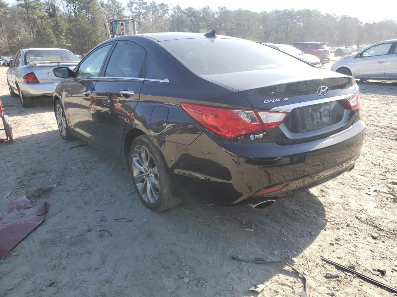 Photo 3 from auction – 2011 HYUNDAI SONATA SE with VIN 5NPEC4AB9BH262142