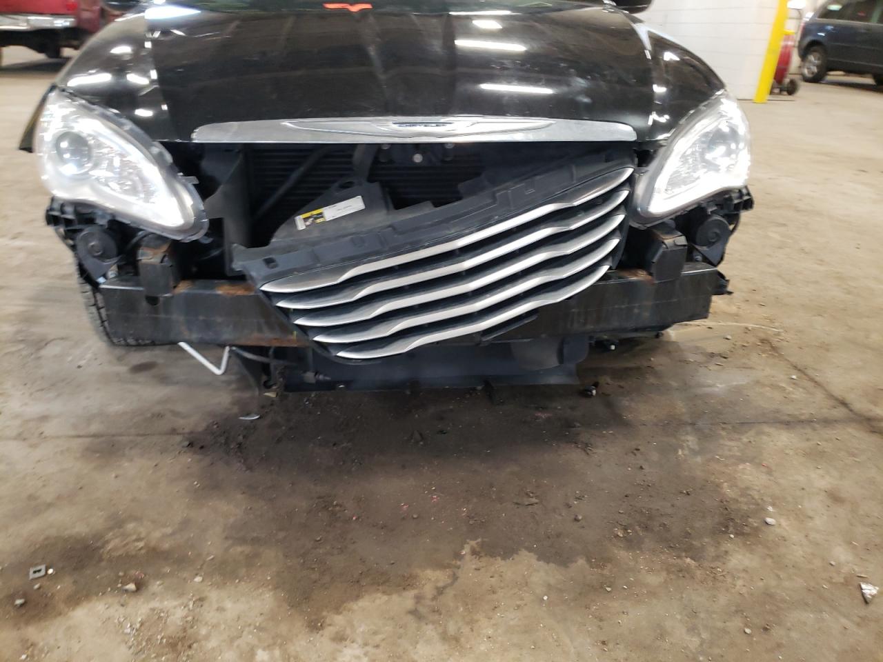 Photo 9 from auction – 2013 CHRYSLER 200 LX with VIN 1C3CCBAG3DN767804