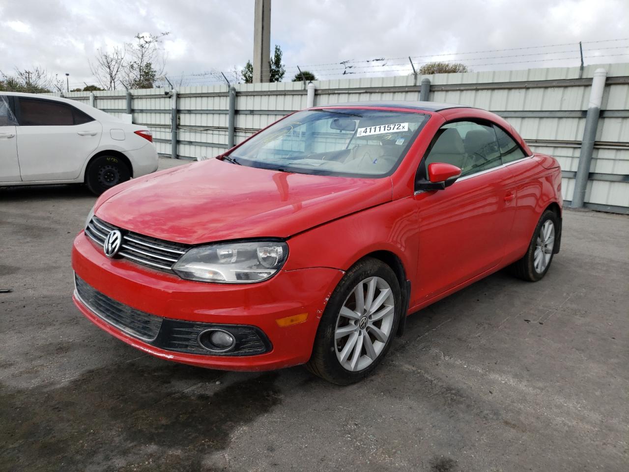 Photo 2 from auction – 2015 VOLKSWAGEN EOS KOMFOR with VIN WVWBW8AH8FV000933