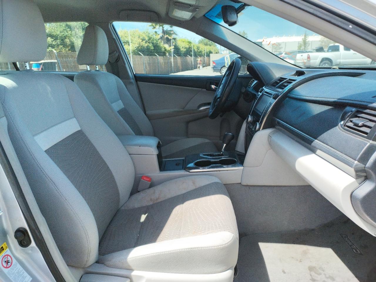 Photo 5 from auction – 2012 TOYOTA CAMRY HYBR with VIN 4T1BD1FK5CU033547