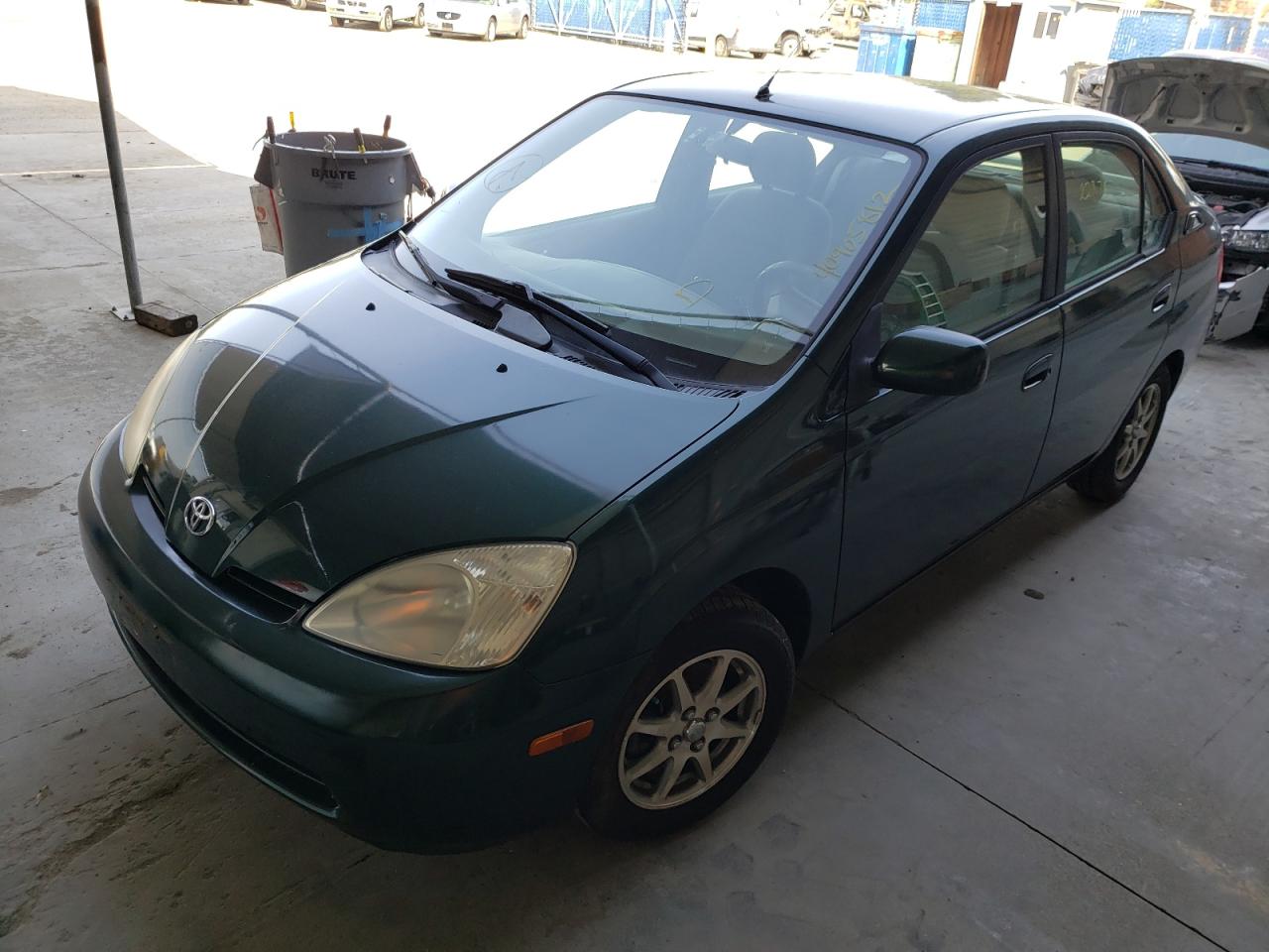 Photo 2 from auction – 2001 TOYOTA PRIUS with VIN JT2BK12U010025144