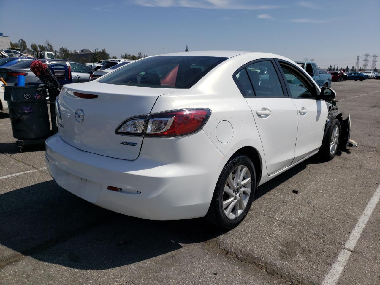 Photo 4 from auction – 2013 MAZDA 3 I with VIN JM1BL1WP1D1762117