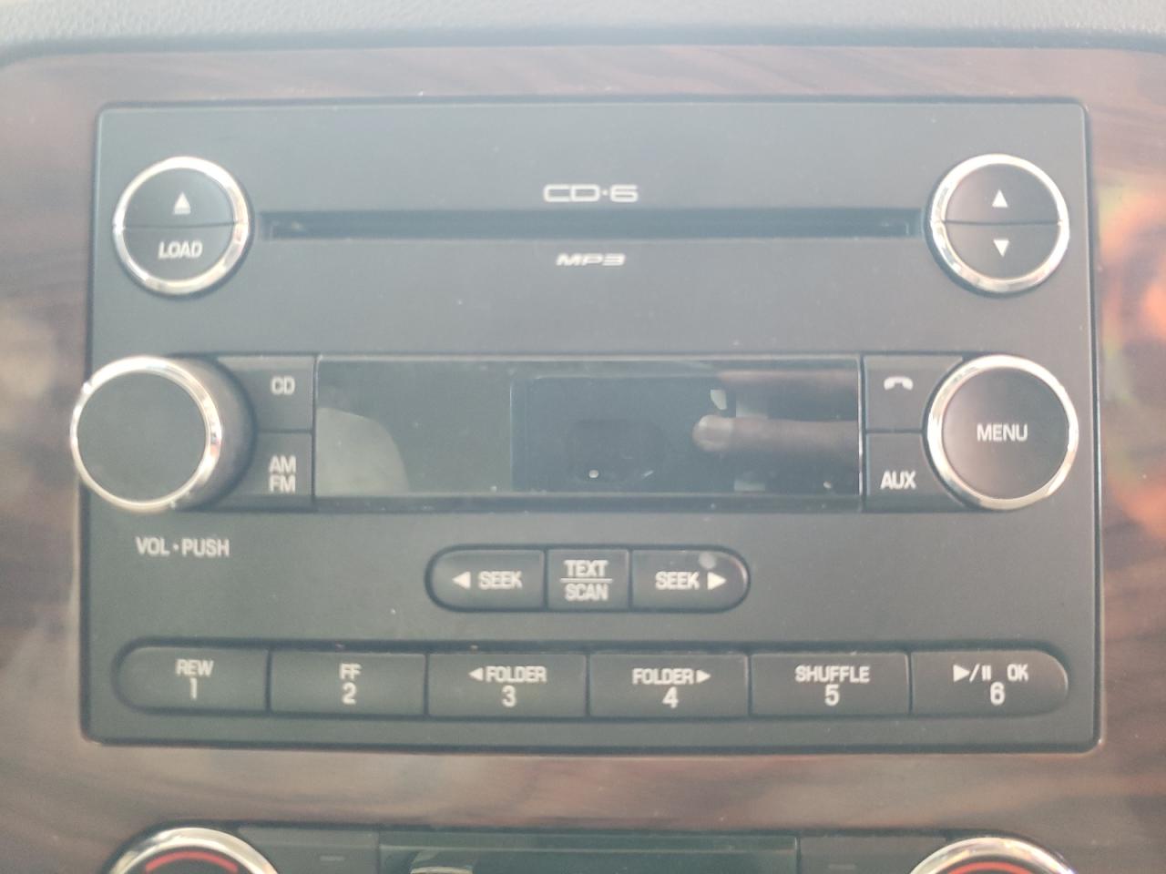 Photo 9 from auction – 2009 FORD TAURUS SEL with VIN 1FAHP24W69G109503
