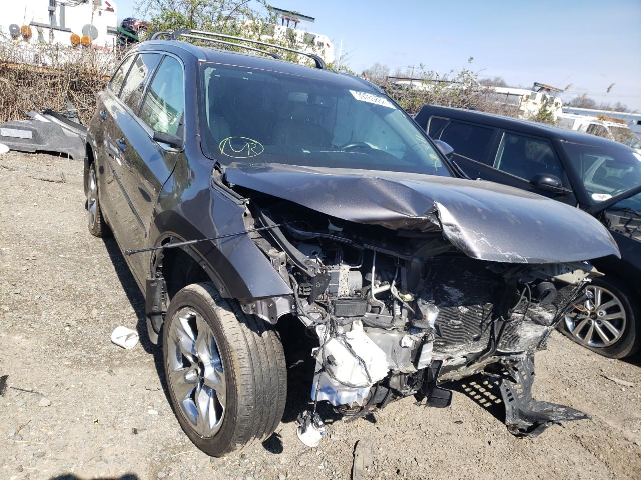 TOYOTA HIGHLANDER 2014 with VIN 5TDDKRFH5ES015983 - Photo from auction
