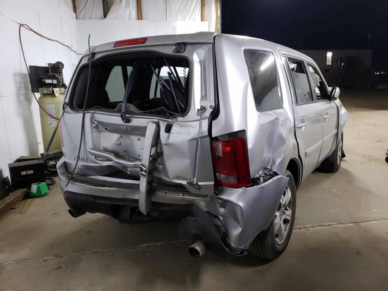 Photo 4 from auction – 2013 HONDA PILOT EXL with VIN 5FNYF4H52DB039222