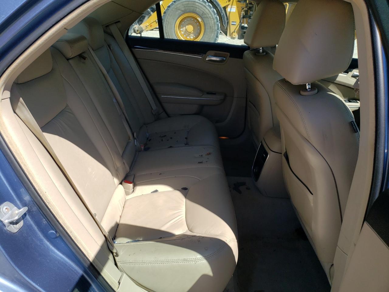 Photo 6 from auction – 2011 CHRYSLER 300 LIMITE with VIN 2C3CA5CG5BH583975