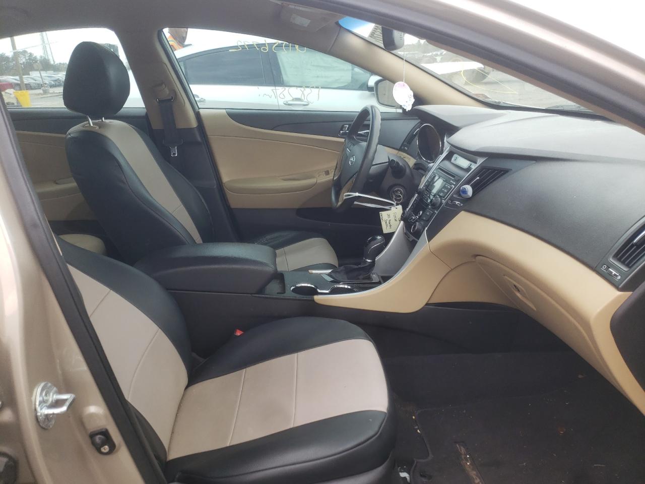 Photo 5 from auction – 2011 HYUNDAI SONATA GLS with VIN 5NPEB4AC8BH293748