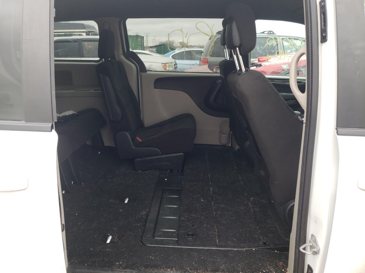Photo 6 from auction – 2016 DODGE GRAND CARA with VIN 2C4RDGBG1GR243671