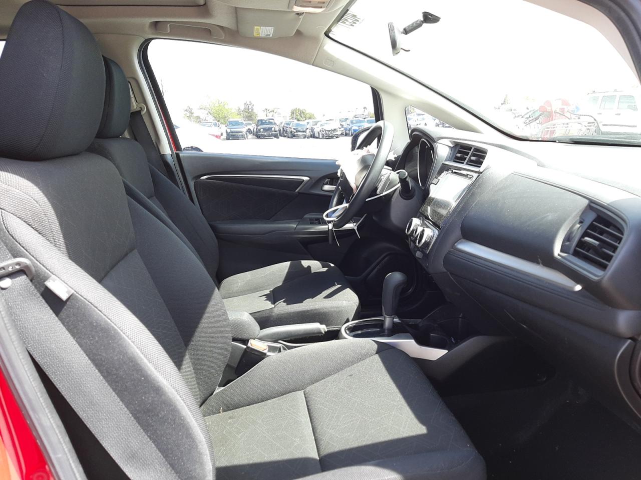 Photo 5 from auction – 2017 HONDA FIT EX with VIN JHMGK5H73HS009832