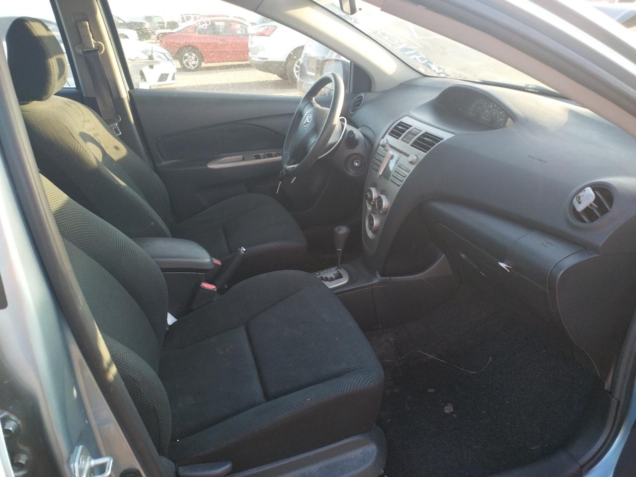 Photo 5 from auction – 2010 TOYOTA YARIS with VIN JTDBT4K37A1366211