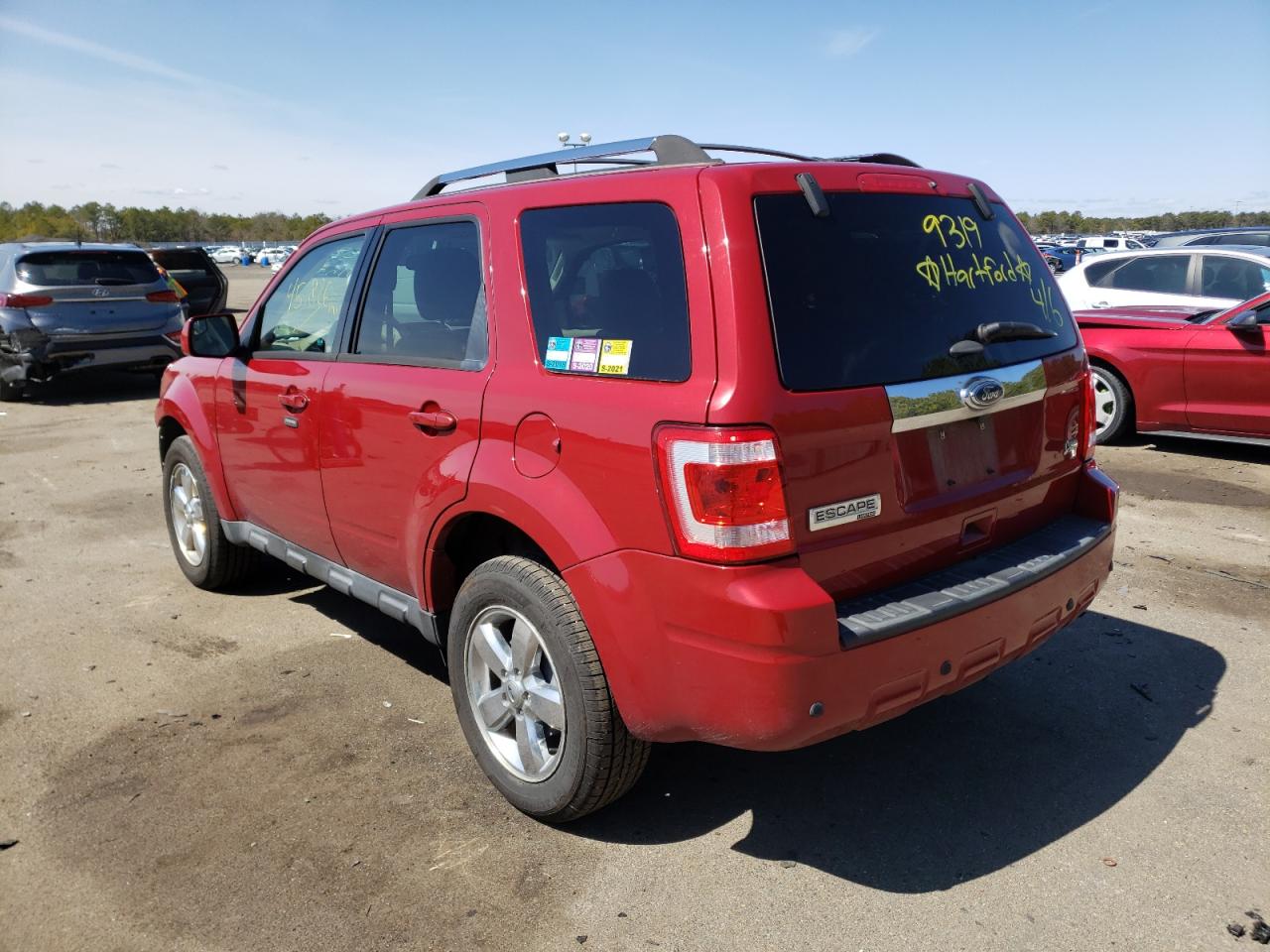 Photo 3 from auction – 2011 FORD ESCAPE LIM with VIN 1FMCU9EG4BKB08989