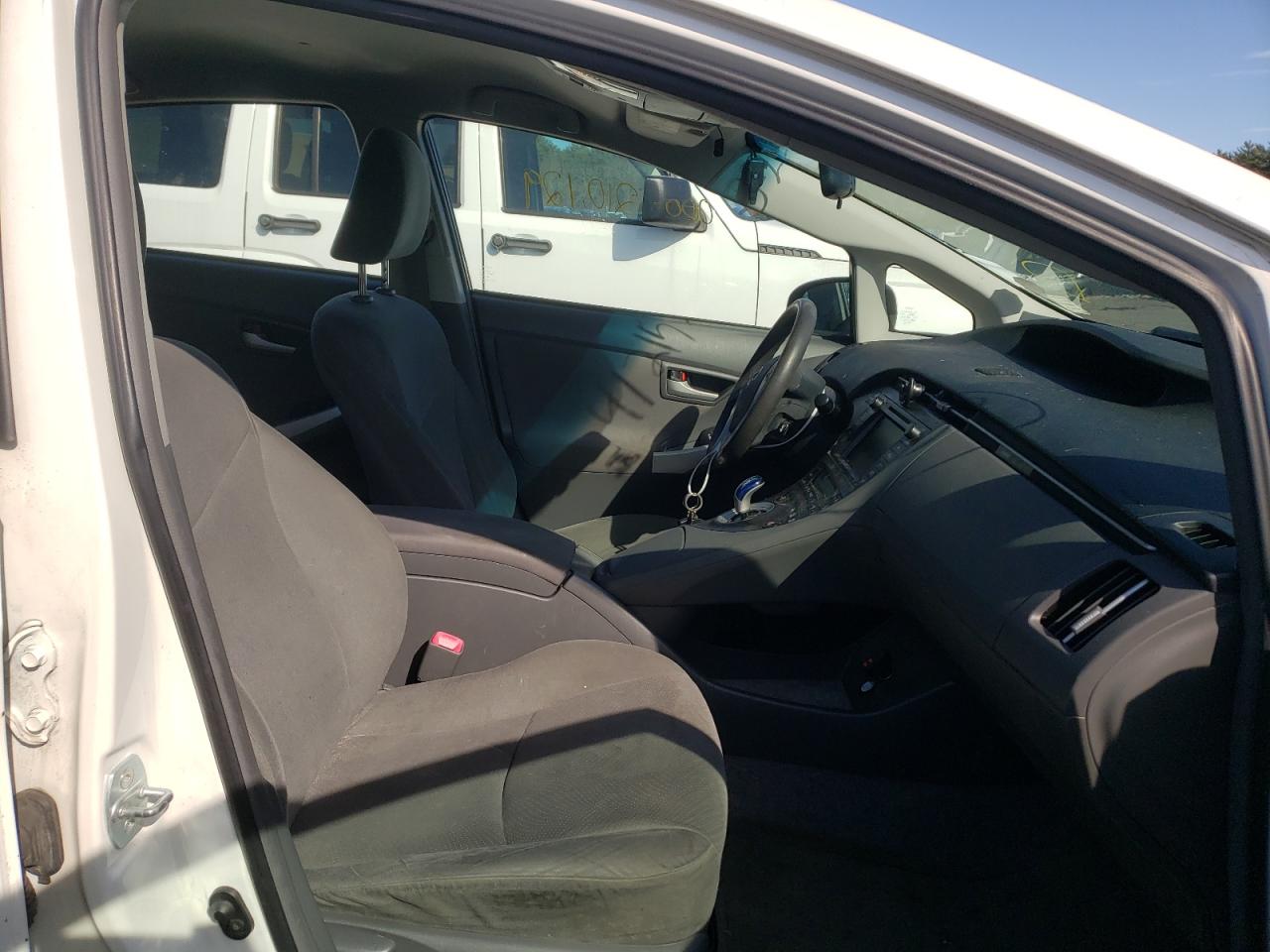 Photo 5 from auction – 2010 TOYOTA PRIUS with VIN JTDKN3DU5A5170495