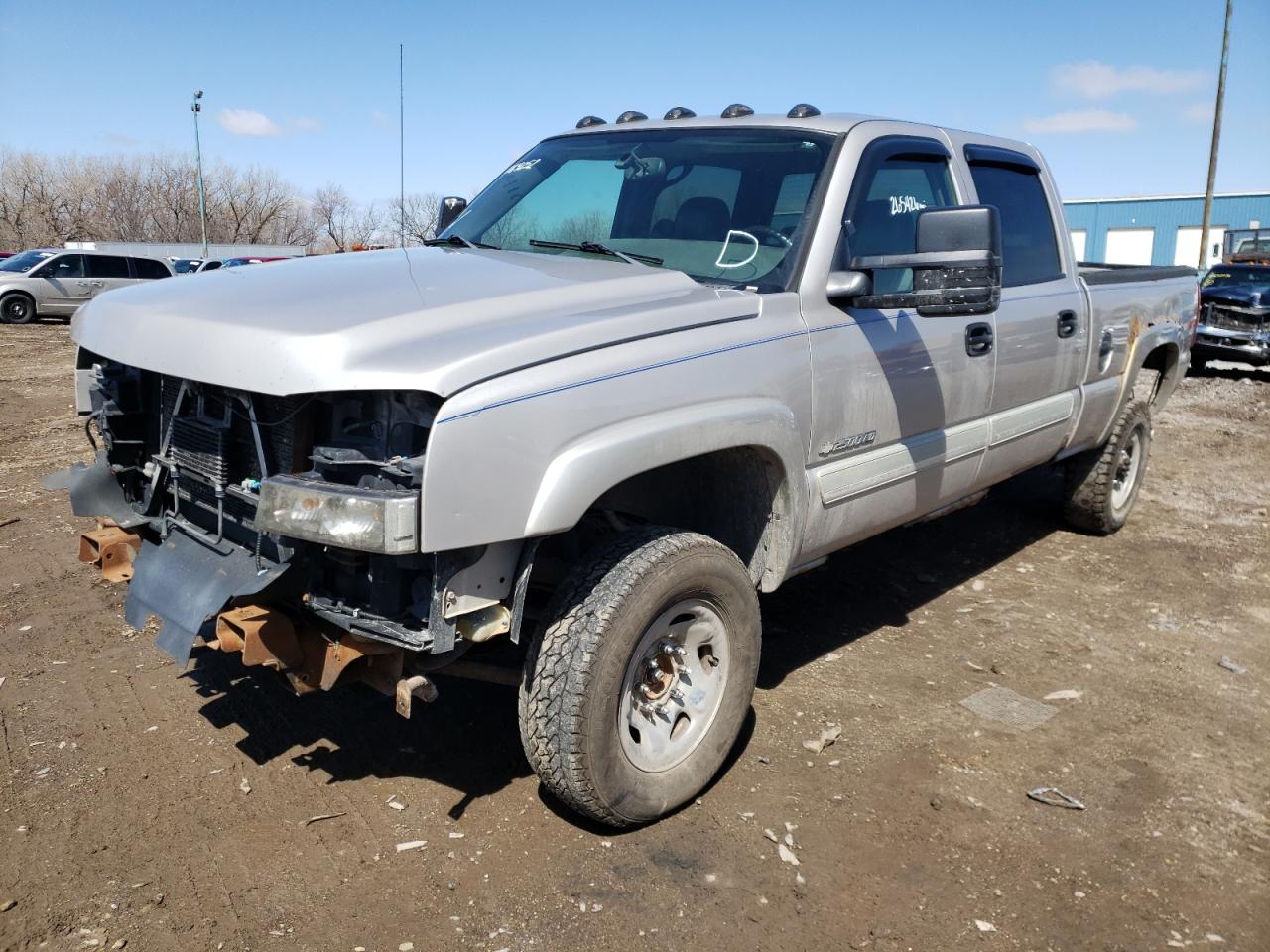 Photo 2 from auction – 2005 CHEVROLET SILVERADO with VIN 1GCHK23U35F933497