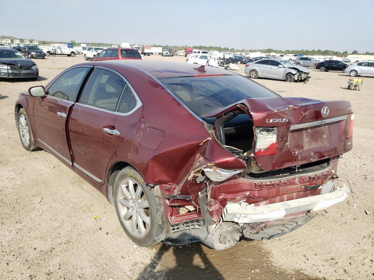 Photo 3 from auction – 2009 LEXUS LS 460 with VIN JTHCL46F295004475
