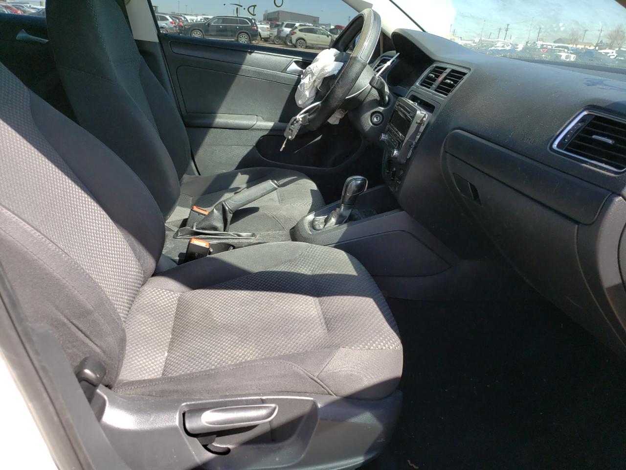 Photo 5 from auction – 2013 VOLKSWAGEN JETTA BASE with VIN 3VW2K7AJ4DM236511