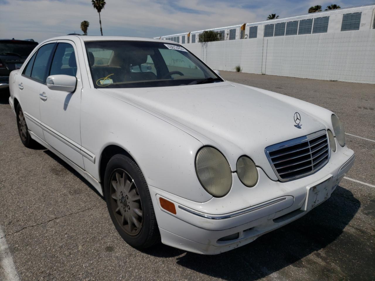 MERCEDES-BENZ E 320 2001 with VIN WDBJF65J71B272282 - Photo from auction