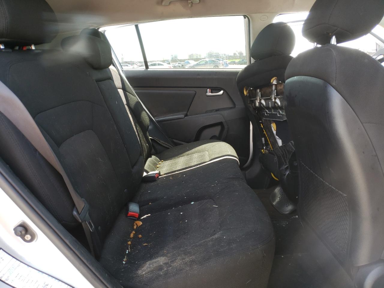 Photo 6 from auction – 2011 KIA SPORTAGE L with VIN KNDPB3A26B7044900