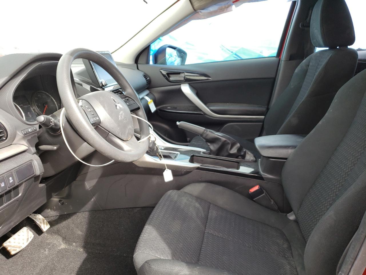 Photo 5 from auction – 2022 MITSUBISHI ECLIPSE CR with VIN JA4ATVAA0NZ043038