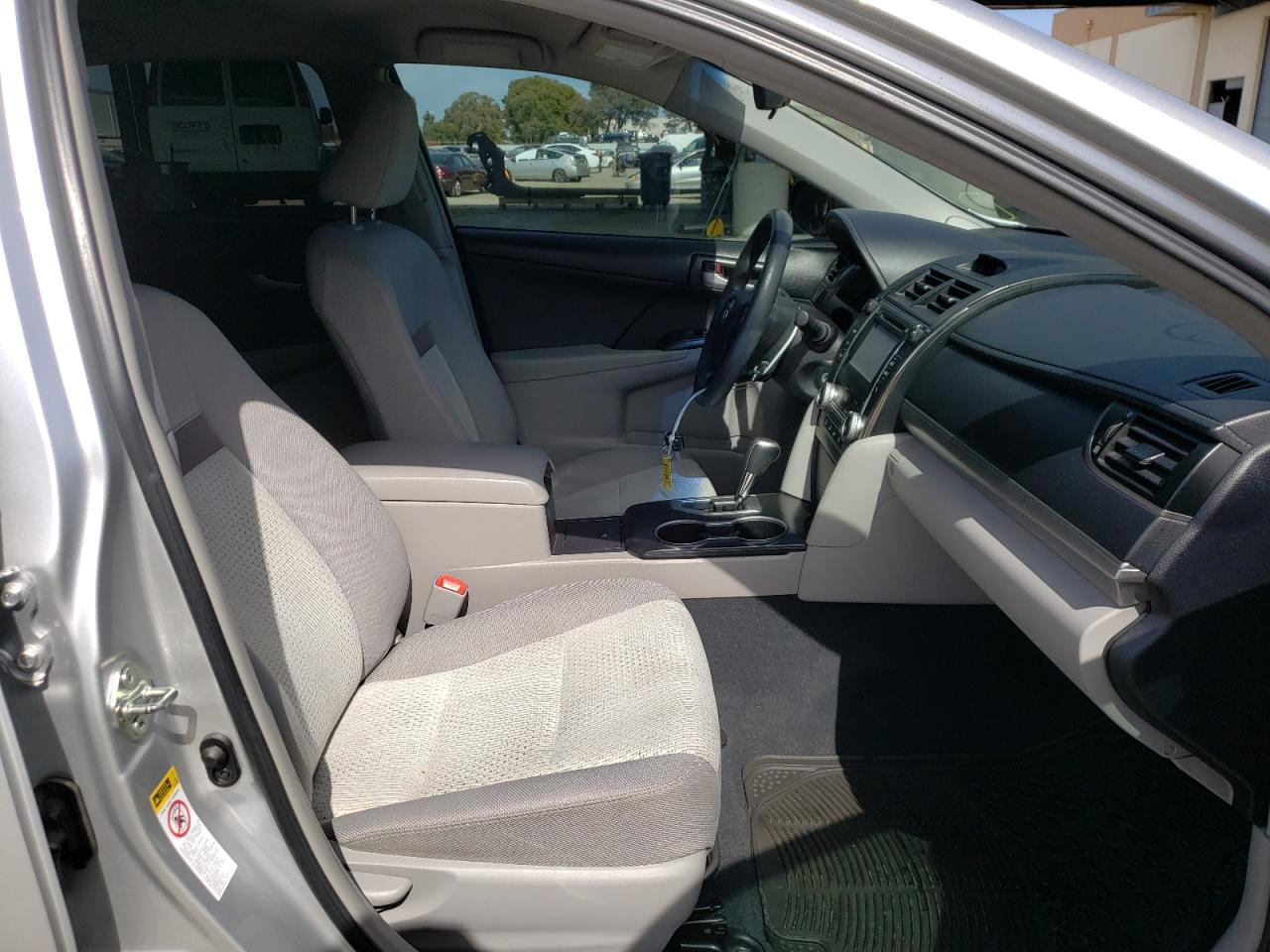 Photo 5 from auction – 2014 TOYOTA CAMRY L with VIN 4T1BF1FK5EU405319