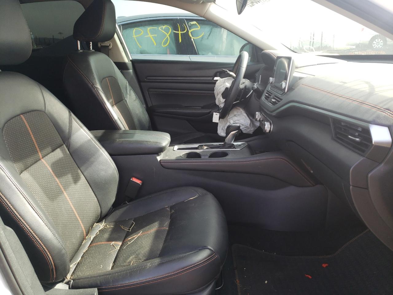 Photo 5 from auction – 2019 NISSAN ALTIMA SR with VIN 1N4BL4CV7KC124207
