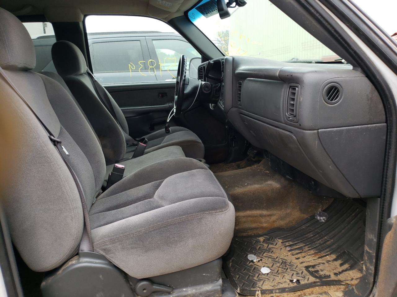 Photo 5 from auction – 2003 GMC NEW SIERRA with VIN 1GTEC19X03Z319840