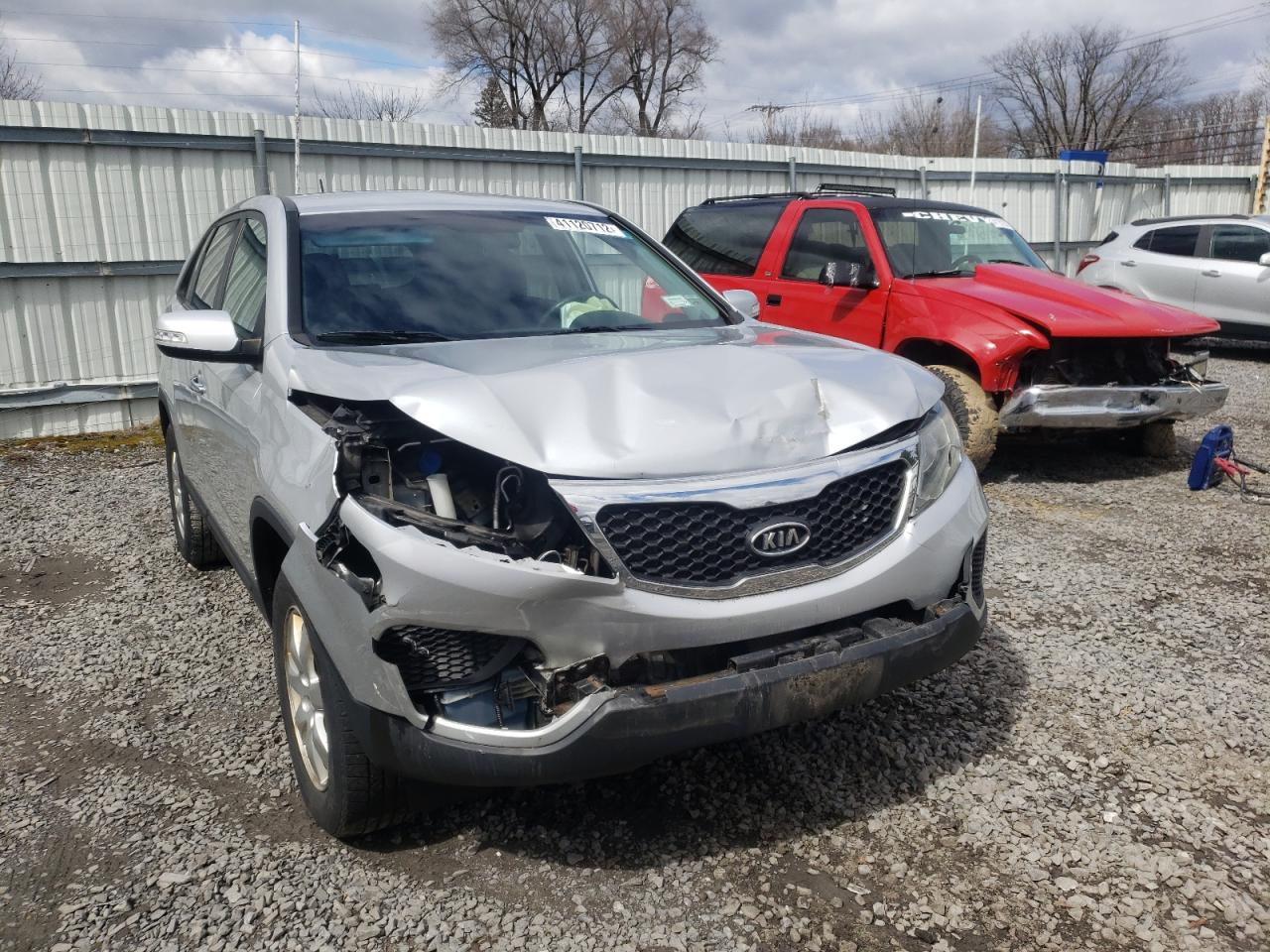 KIA SORENTO BA 2011 with VIN 5XYKTCA10BG114666 - Photo from auction